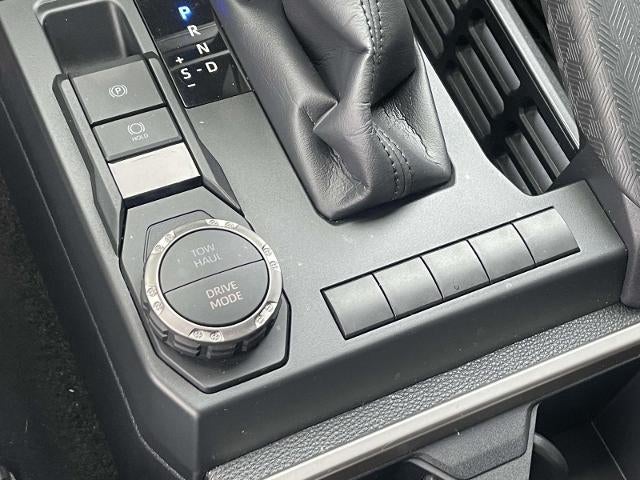 2025 Toyota 4Runner SR5 2WD (Natl)
