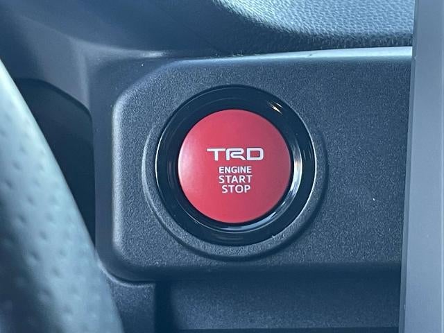 2025 Toyota 4Runner SR5 4WD (GS)