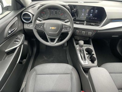 2026 Chevrolet Trax FWD 4dr LS