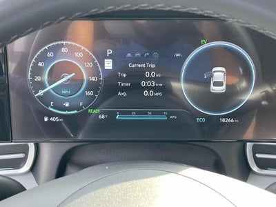 2025 Hyundai Elantra Hybrid Limited DCT