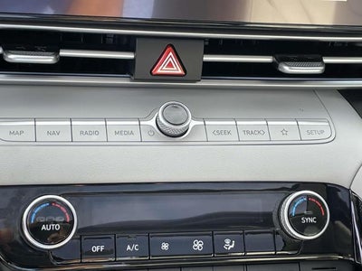 2025 Hyundai Elantra Hybrid Limited DCT