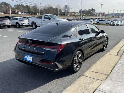 2025 Hyundai Elantra Hybrid Limited DCT
