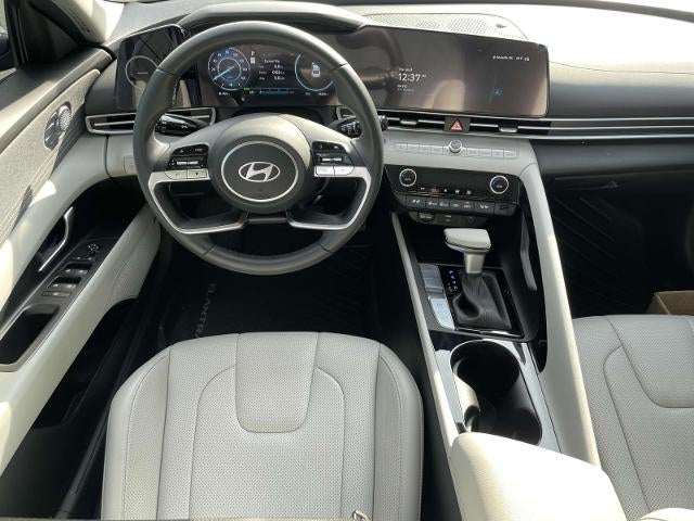 2025 Hyundai Elantra Hybrid Limited DCT