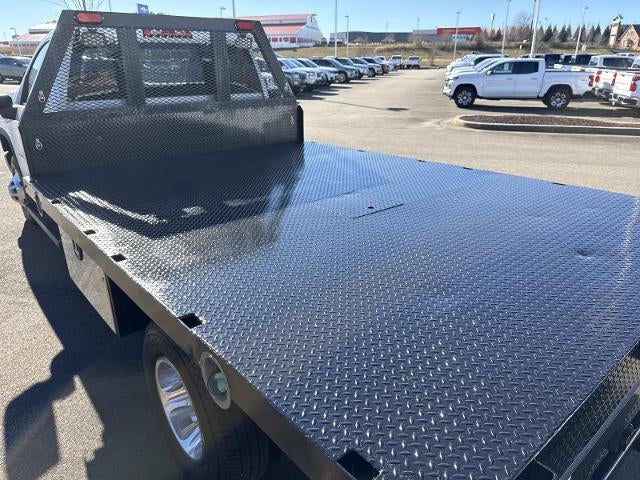 2022 Chevrolet Silverado 3500 HD Chassis Cab 4WD Reg Cab 171" WB, 84.5" CA LT