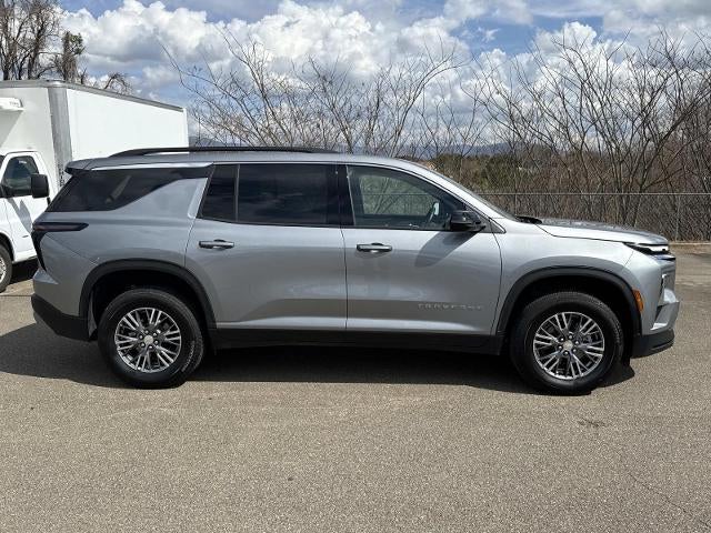 2025 Chevrolet Traverse LT w/1LT