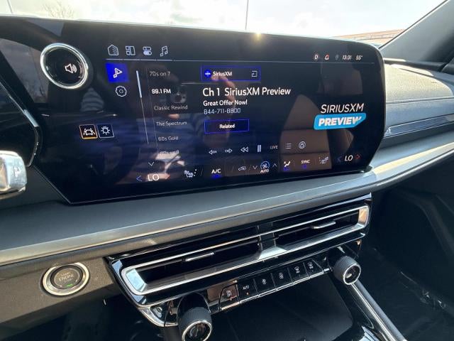 2025 Chevrolet Traverse LT w/1LT