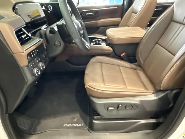 2025 Chevrolet Suburban 4WD High Country