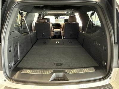 2025 Chevrolet Suburban 4WD High Country