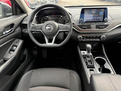 2024 Nissan Altima 2.5 SV AWD Sedan