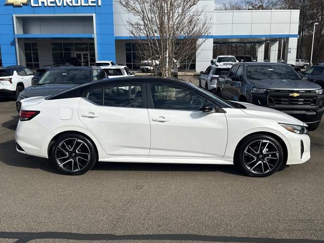 2024 Nissan Sentra SR CVT